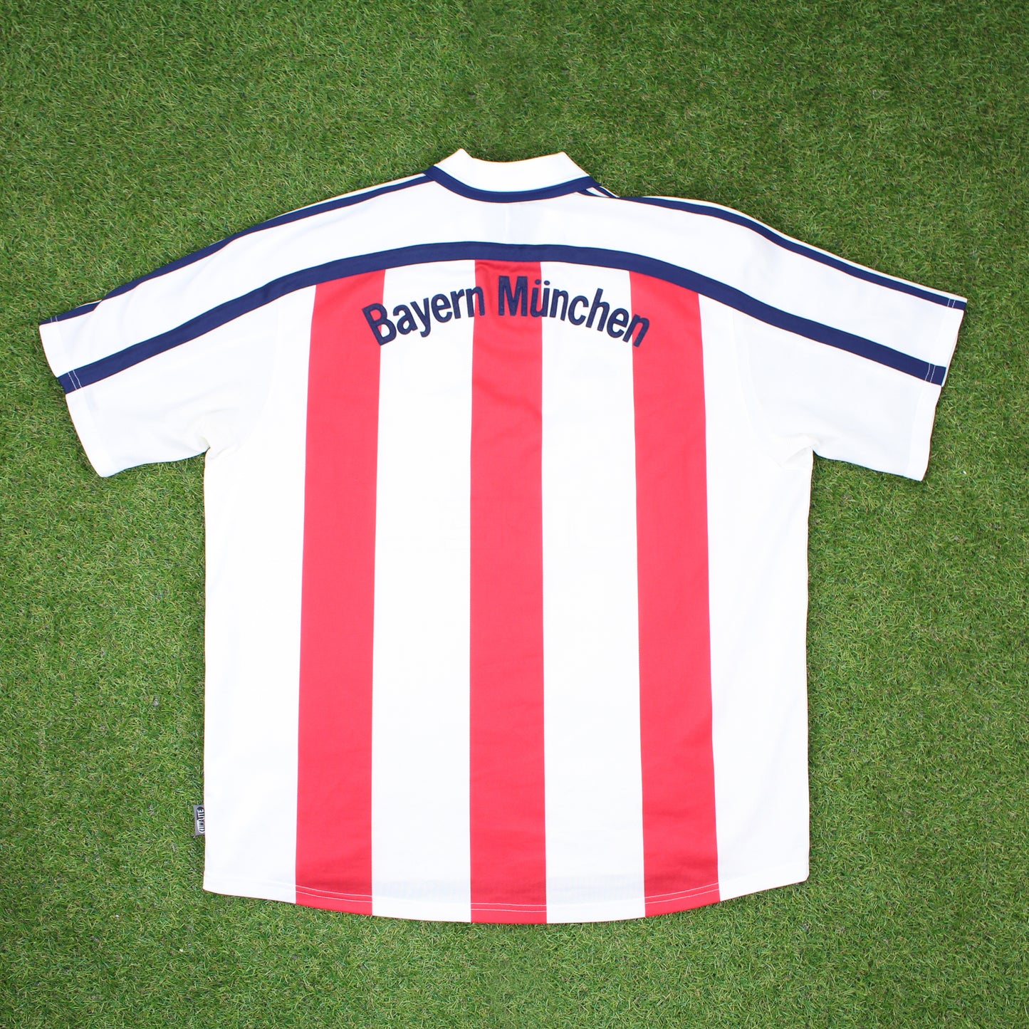 FC Bayern München 2001/02 Auswärts Trikot