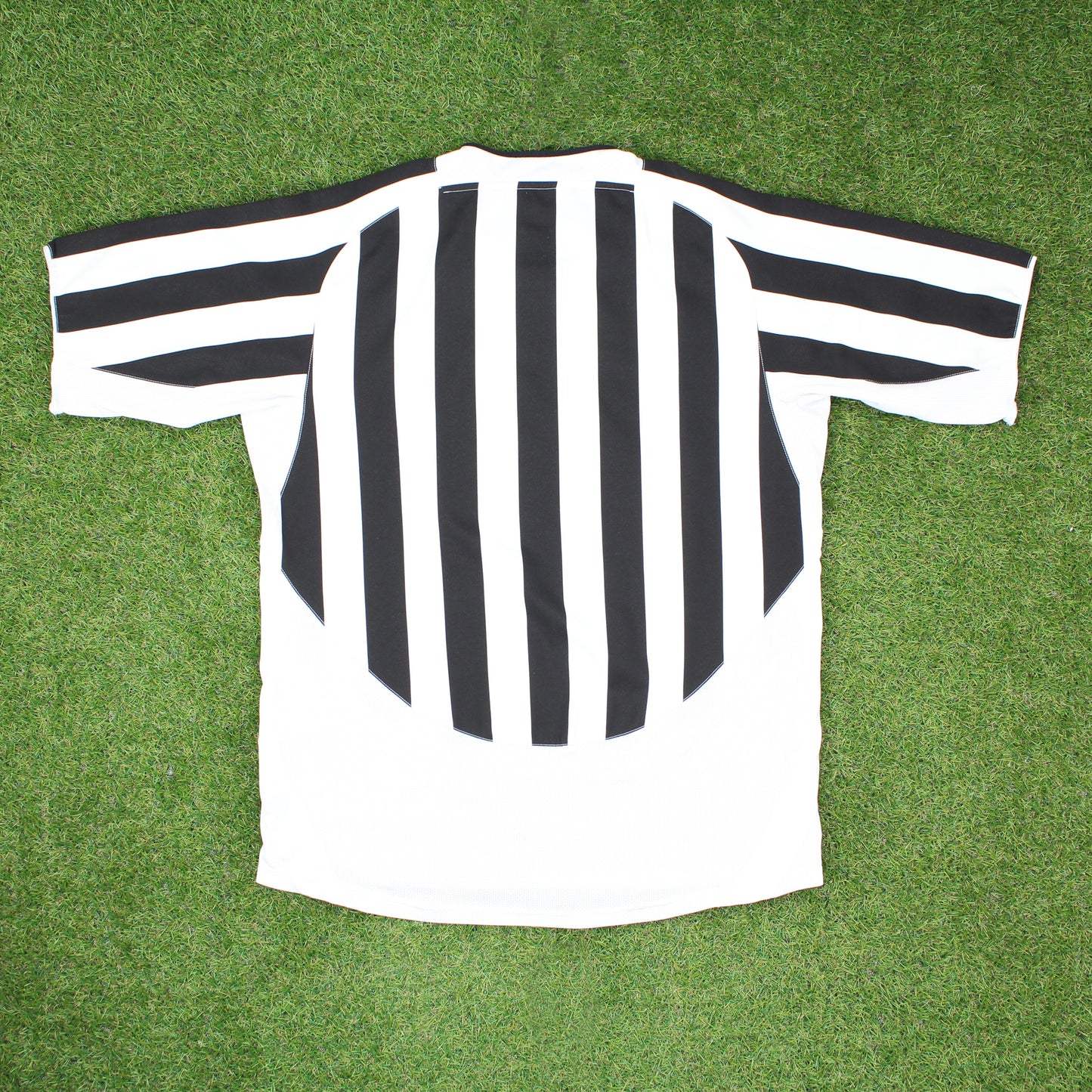 Juventus 2003/04 Heim Trikot + Hose
