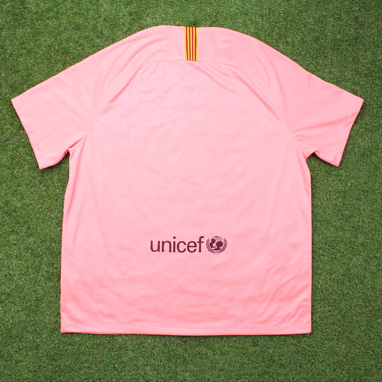 FC Barcelona 2018/19 Drittes Trikot