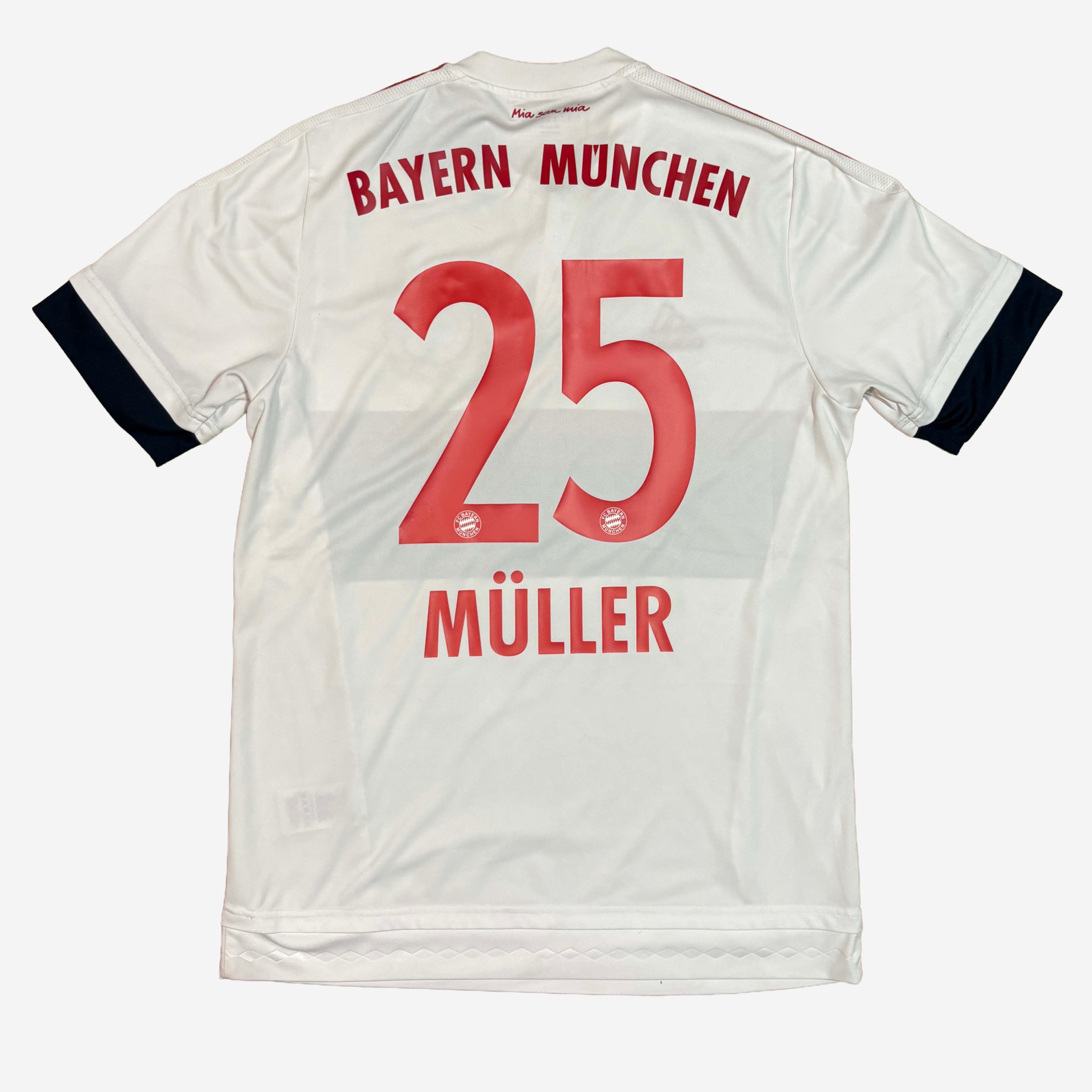 FC Bayern München 2015/16 Müller #25 Auswärts Trikot