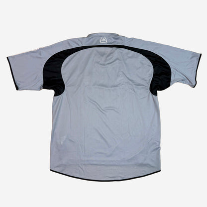 Real Madrid 2003/04 Training Trikot