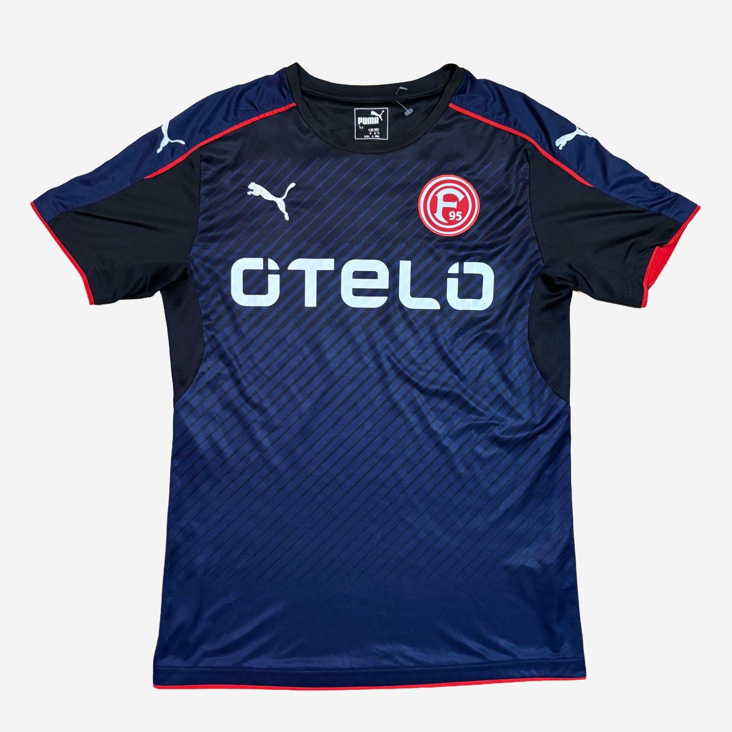 Fortuna Düsseldorf 2016/17 Drittes Trikot