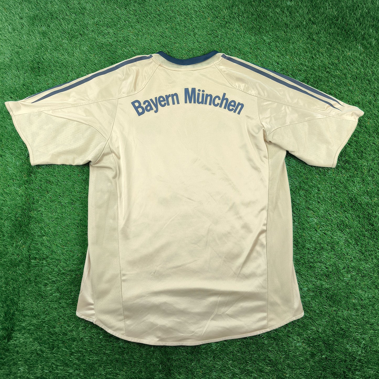 FC Bayern München 2004-06 Auswärts Trikot