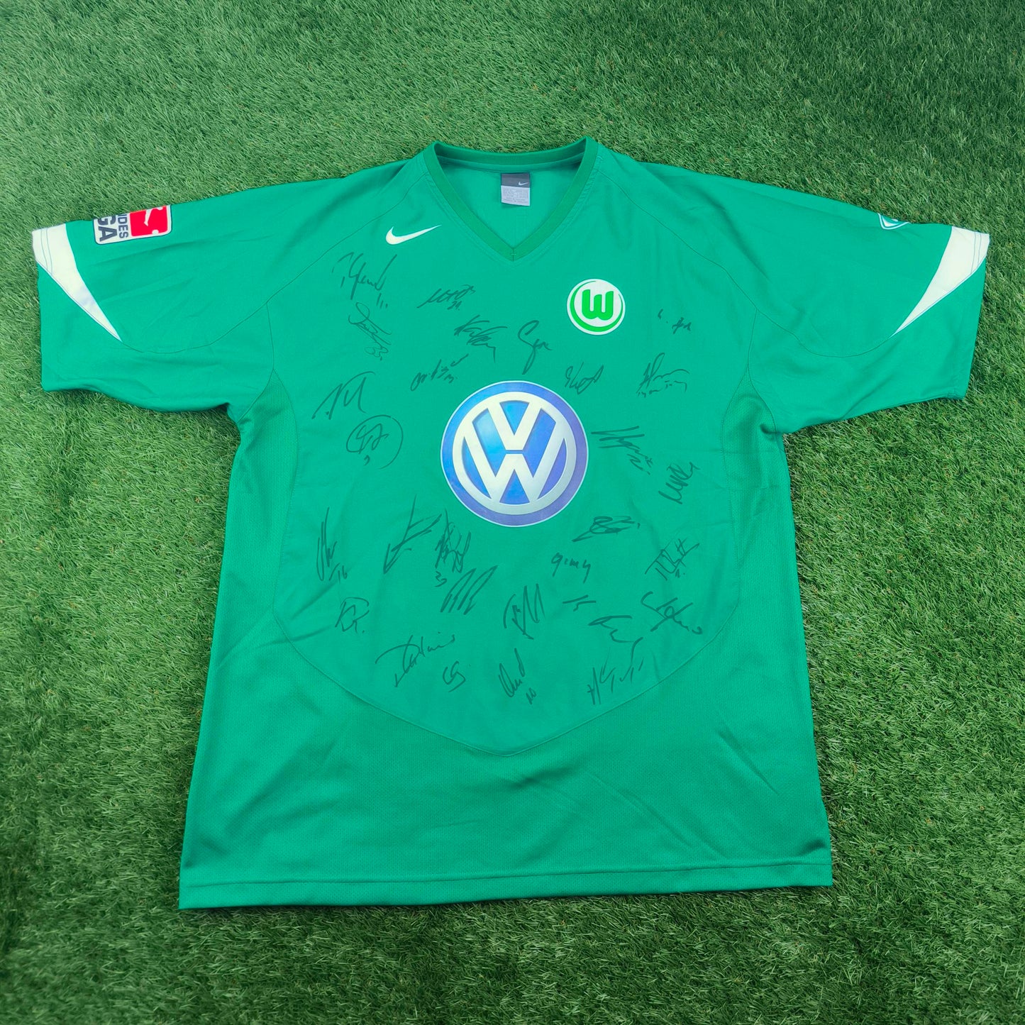 VfL Wolfsburg 2005/06 Thiam #6 Heim Trikot