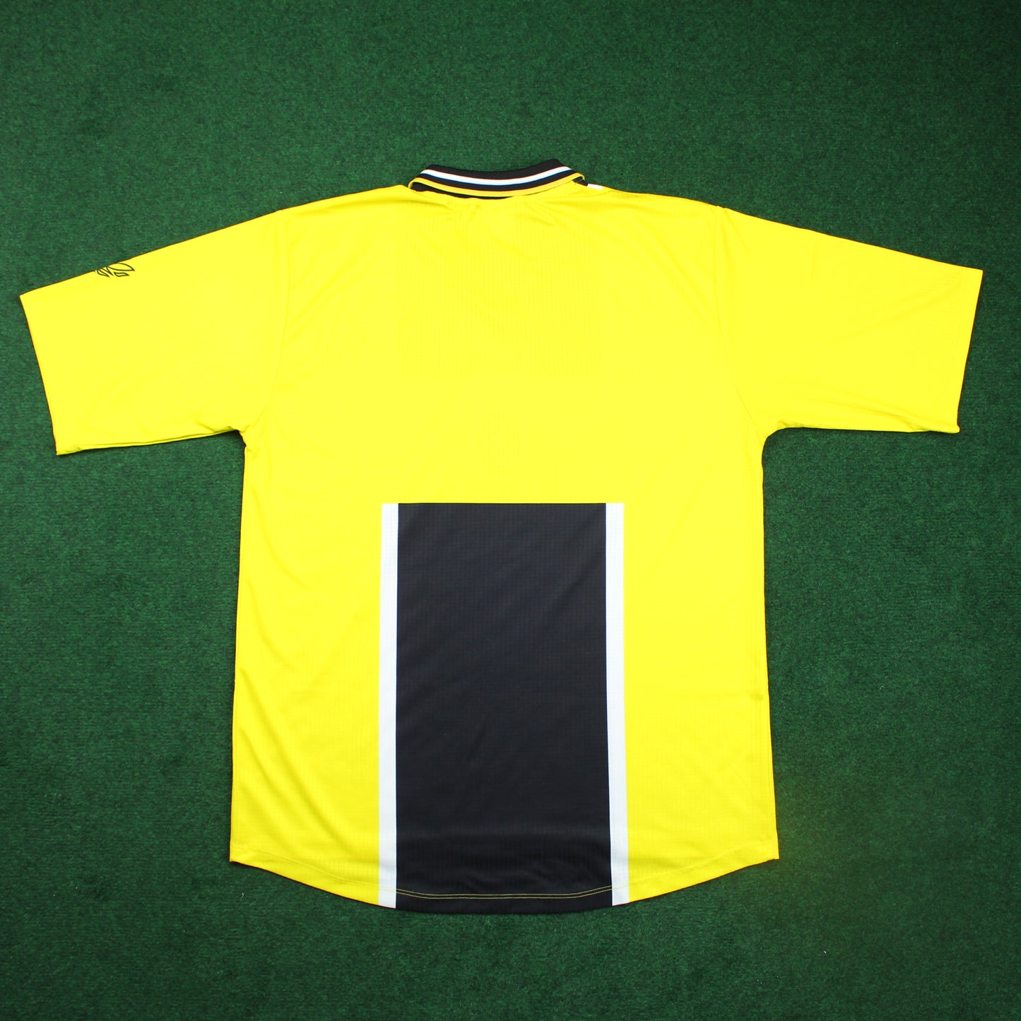 Dynamo Dresden 2001/02 Heimtrikot