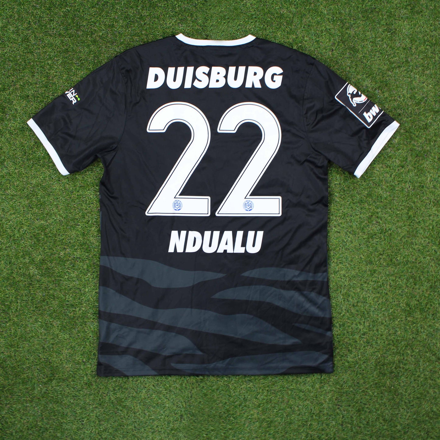MSV Duisburg 2020/21 Ndualu #22 Auswärts Trikot (Match Prepared)