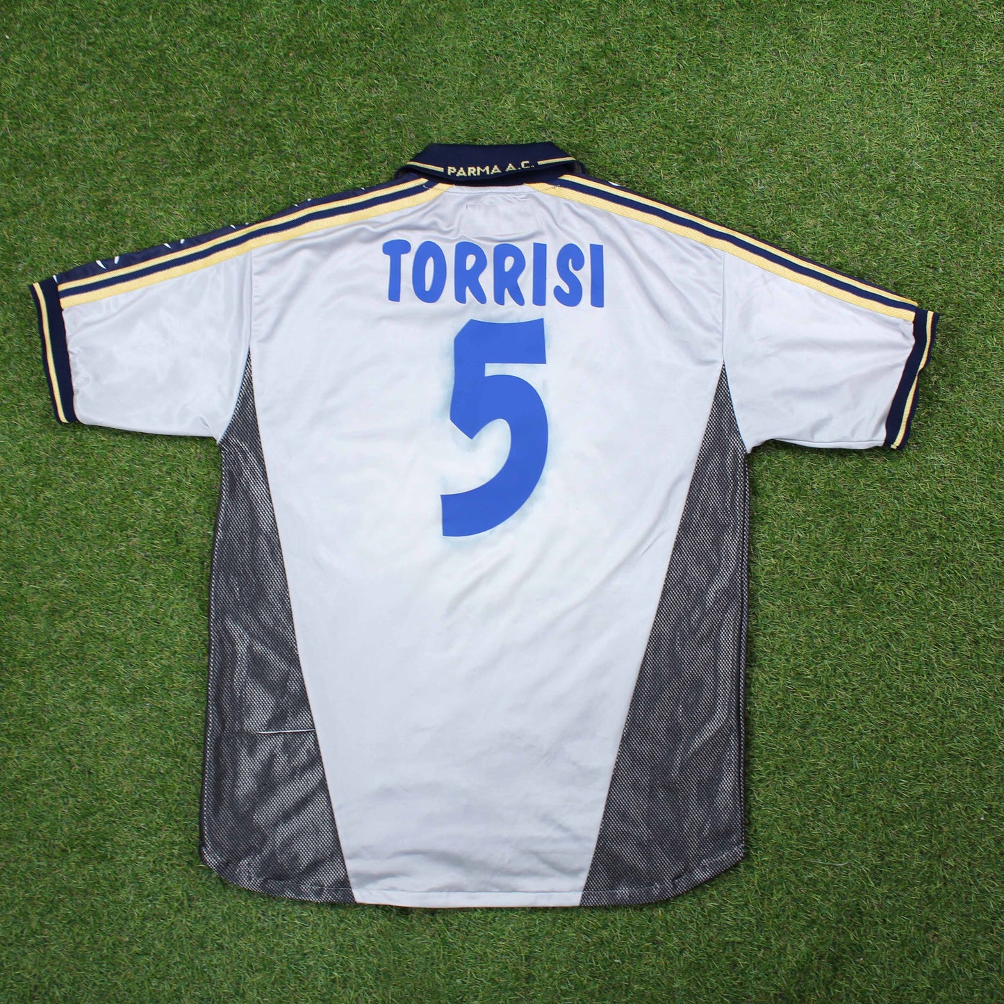 Parma 2000/01 Torrisi #5 Auswärts Trikot