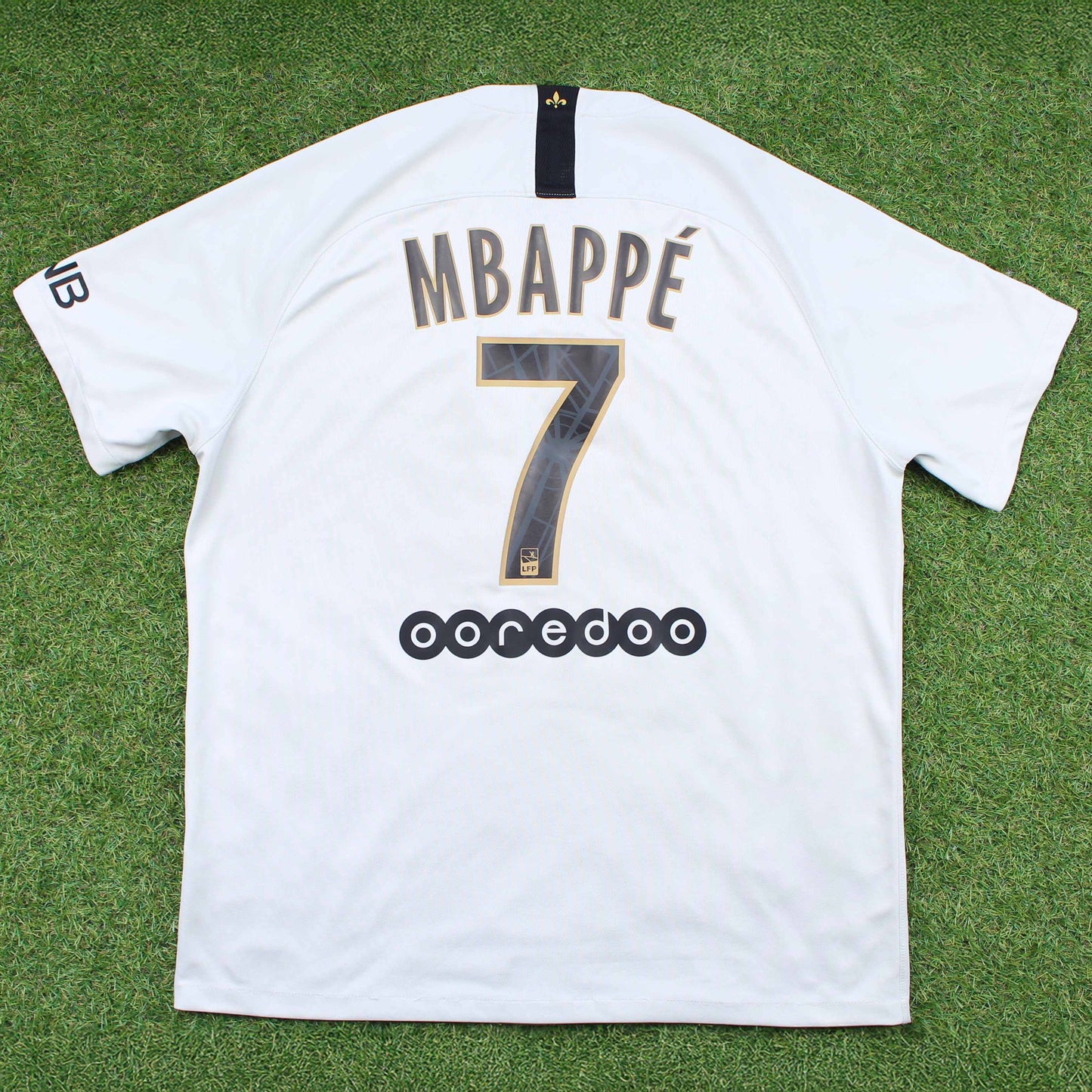 Paris Saint-Germain 2018/19 Mbappe #7 Auswärts Trikot