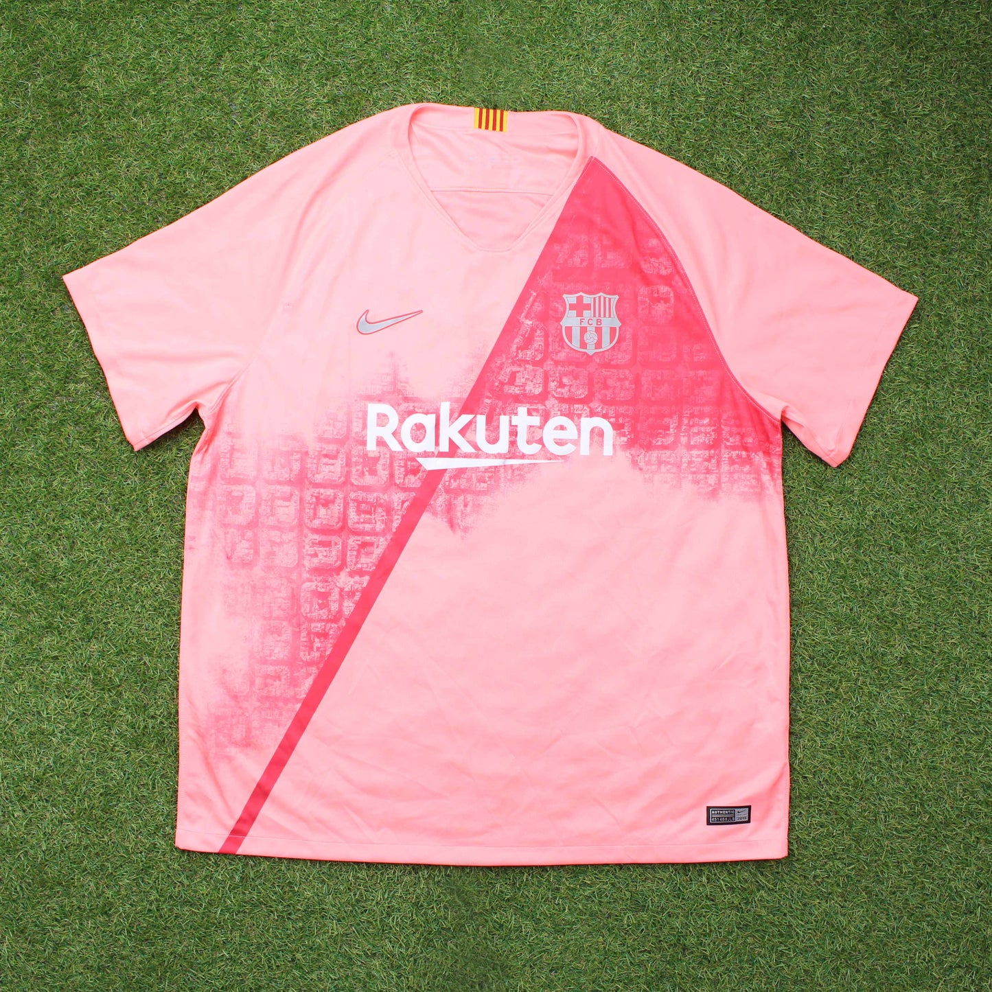 FC Barcelona 2018/19 Drittes Trikot
